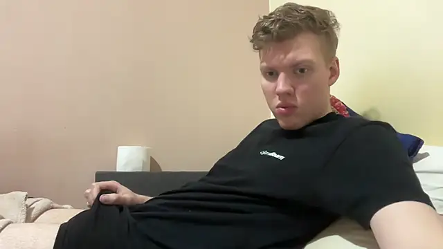 Snapshot of sexybooii6968 chatting on February 2026 02:41:02 PM sexybooii6968 online show from February 2026 02:41:02 PM