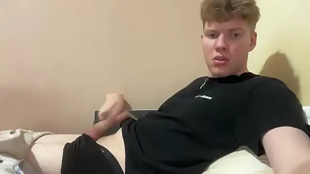 sexybooii6968 online show from June 2026 05:46:01 PM