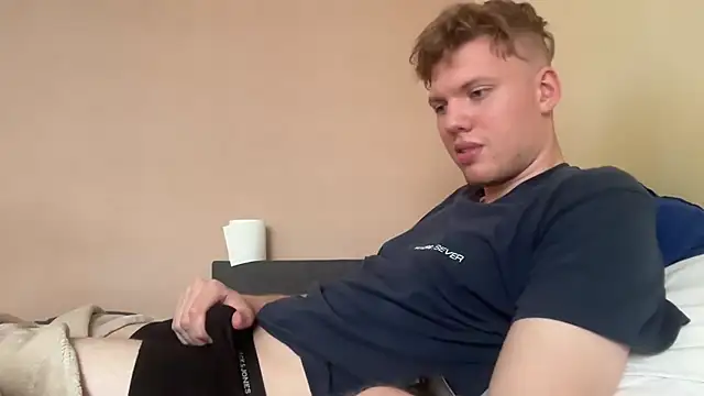 sexybooii6968 online show from October 2025 01:01:02 PM