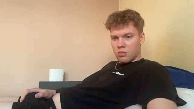 sexybooii6968 online show from September 2025 03:40:01 PM