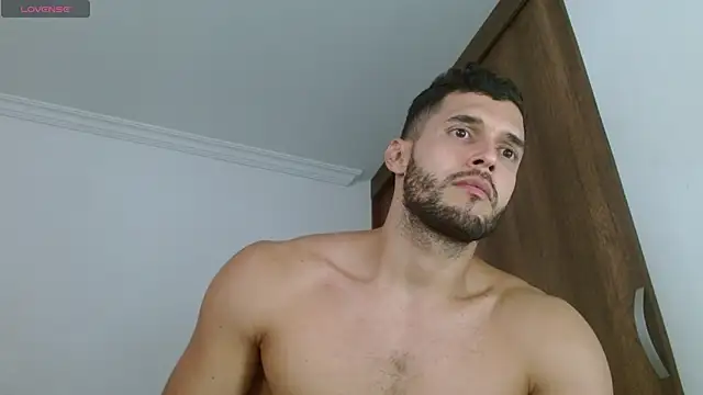 Noah jhonsonn online show from October 2025 06:20:01 PM