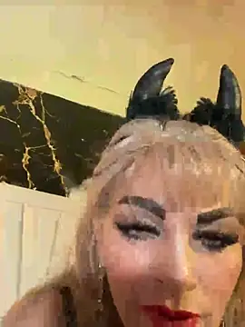 scarlett sexx69 online show from May 2026 12:00:02 PM