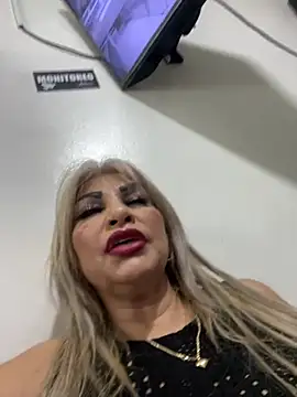 Snapshot of scarlett_sexx69 chatting on February 2026 11:44:02 AM scarlett sexx69 online show from February 2026 11:44:02 AM