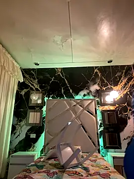 scarlett sexx69 online show from October 2025 06:42:02 PM