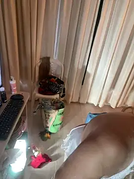 Snapshot of scarlett_sexx69 chatting on February 2026 11:43:02 AM scarlett sexx69 online show from February 2026 11:43:02 AM