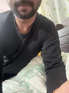 Snapshot of Greekartsguru chatting on December 2024 12:28:01 PM Greekartsguru online show from December 2024 12:28:01 PM