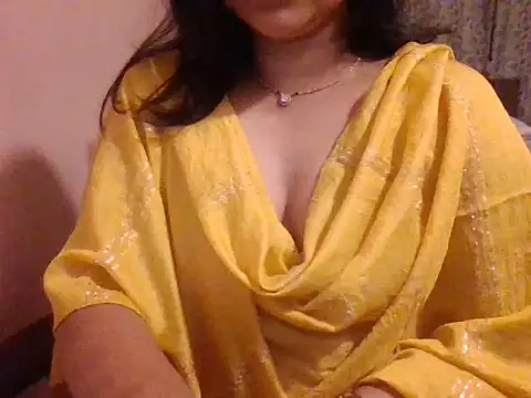 Pinky 4 online show from November 2025 04:40:02 PM