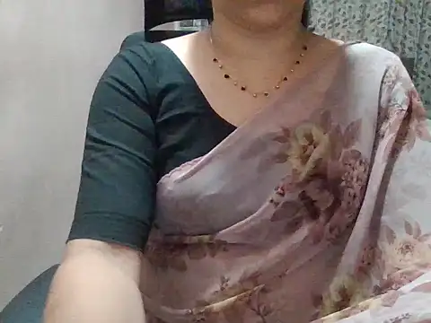 Pinky 4 online show from May 2026 06:00:01 PM