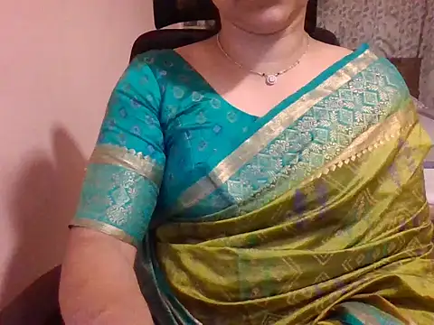 Pinky 4 online show from September 2025 05:24:01 PM