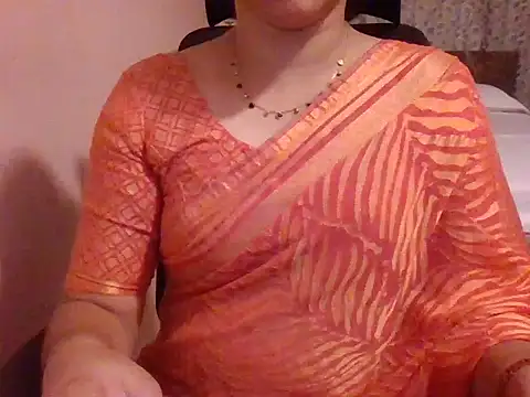 Pinky 4 online show from November 2025 09:40:02 PM