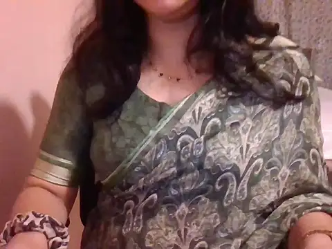 Pinky 4 online show from November 2025 10:32:01 PM