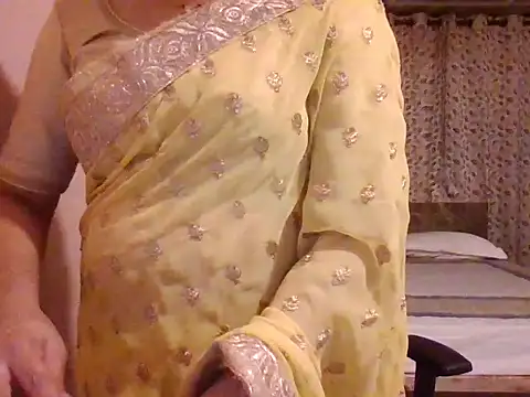 Pinky 4 online show from April 2026 02:11:01 PM