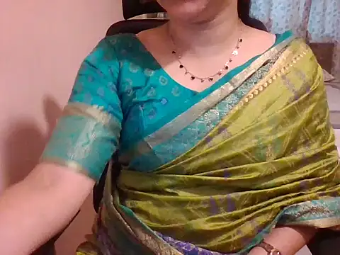 Pinky 4 online show from September 2025 11:32:01 AM