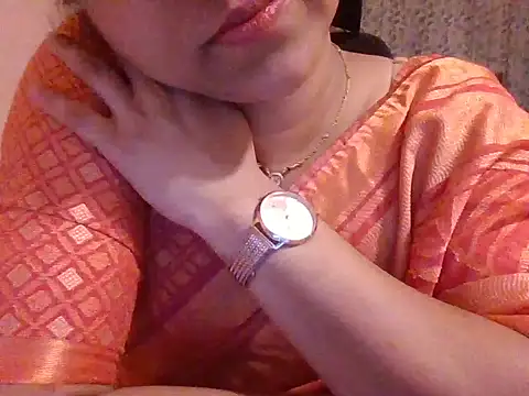 Pinky 4 online show from October 2025 07:05:01 PM