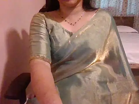 Pinky 4 online show from November 2025 11:47:01 AM