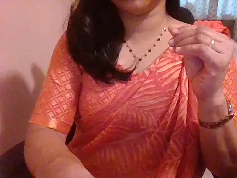 Pinky 4 online show from November 2025 10:41:02 AM