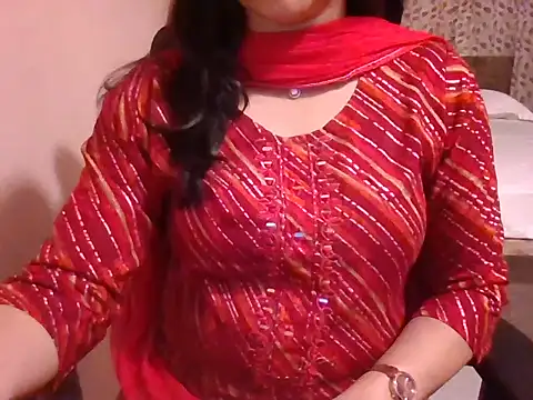 Pinky 4 online show from February 2026 05:52:01 PM