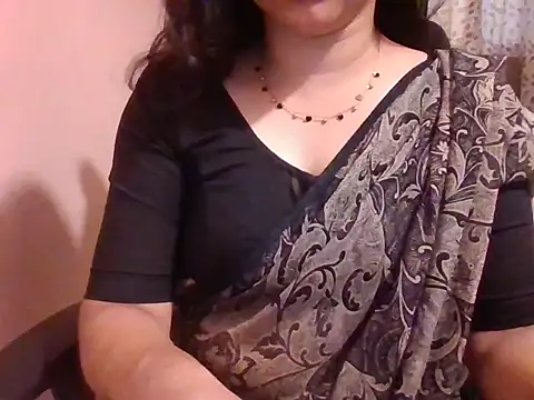 Pinky 4 online show from May 2026 04:18:01 AM