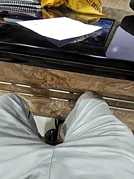 hornydick4you online show from November 2025 05:00:01 AM