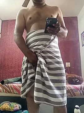 Snapshot of hornydick4you chatting on January 2025 04:44:01 AM hornydick4you online show from January 2025 04:44:01 AM