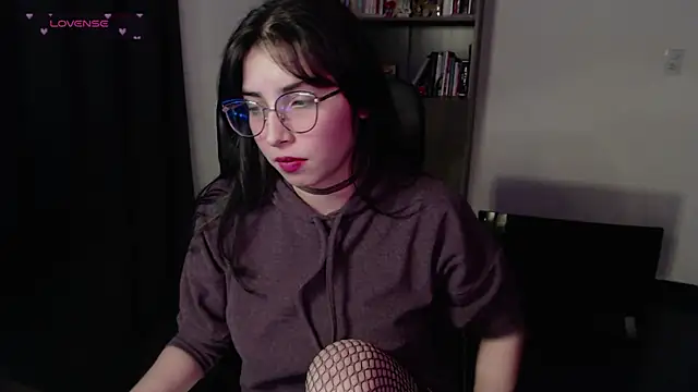 LemonsaD  online show from April 2026 10:11:01 PM