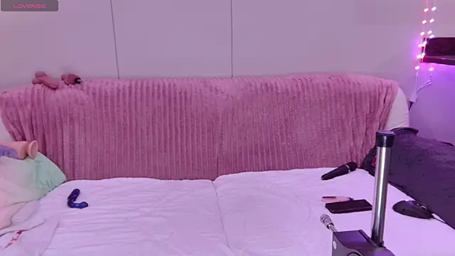 ScarletCarnal online show from November 2025 12:59:02 AM