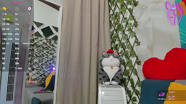 GabiMorgan online show from October 2025 09:36:01 PM