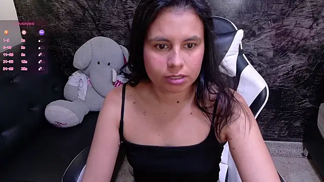 olivia love  online show from July 2026 06:25:02 PM