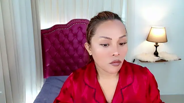 DreamLADYBOY online show from April 2026 04:47:02 AM