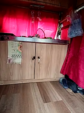 Simone Miller online show from November 2025 06:45:02 PM