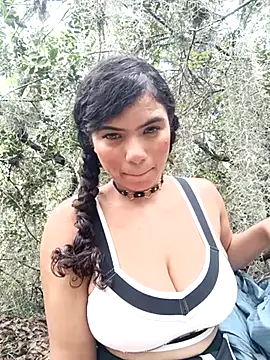 Simone Miller online show from March 2025 01:56:01 PM