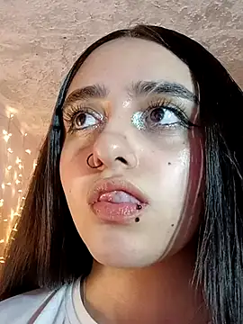 IvonneT online show from March 2025 04:28:01 AM