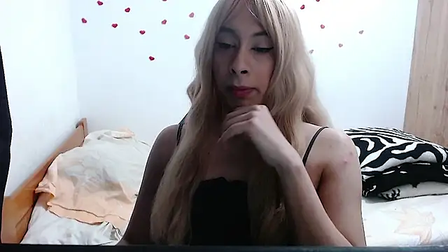 OriannaDomenechi online show from December 2024 12:20:01 AM