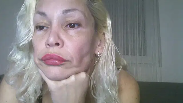 EvaaMina online show from March 2026 12:49:01 PM