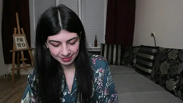 Snapshot of MolagAnna chatting on October 2025 05:44:02 PM MolagAnna online show from October 2025 05:44:02 PM