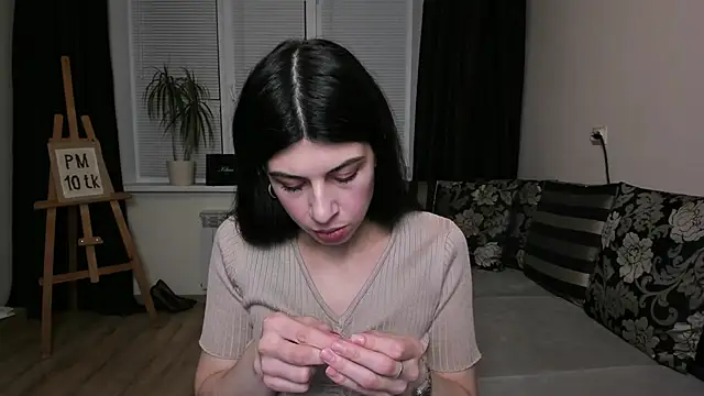 MolagAnna online show from April 2026 08:10:02 PM