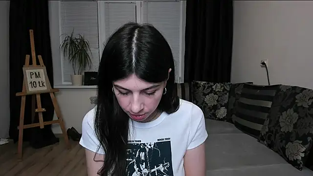 MolagAnna online show from March 2026 06:10:01 PM