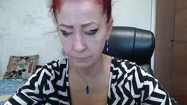 Snapshot of MilayaDFlow chatting on January 2025 01:36:02 PM MilayaDFlow online show from January 2025 01:36:02 PM