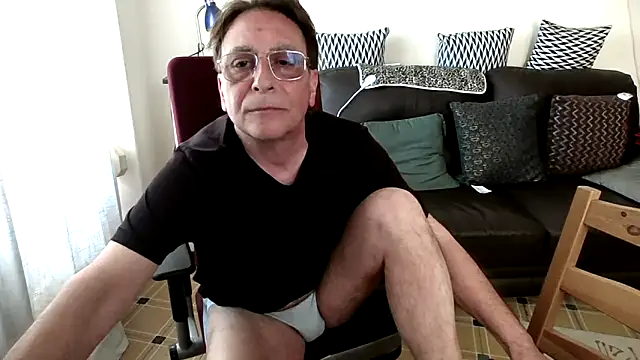 HETEREOMAN online show from April 2026 04:11:02 PM