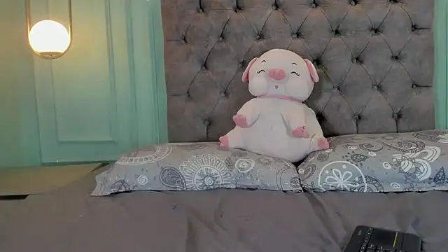 kathe hot online show from February 2025 08:10:02 PM