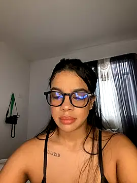 trianawhite online show from December 2025 03:14:02 PM