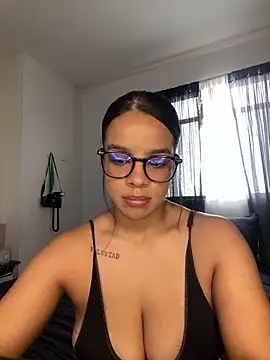 trianawhite online show from March 2026 03:59:01 PM