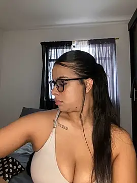 trianawhite online show from May 2026 03:37:01 PM
