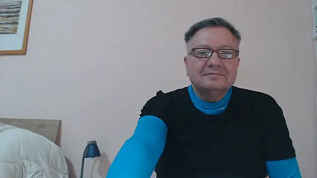 YOU6me online show from March 2025 06:09:01 PM