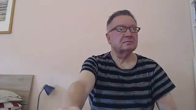 YOU6me online show from September 2025 06:52:02 AM