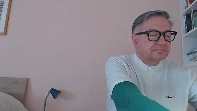 YOU6me online show from February 2026 08:46:02 AM