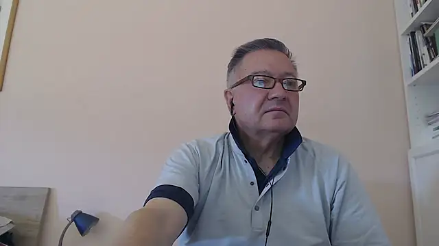 YOU6me online show from September 2025 07:58:02 AM