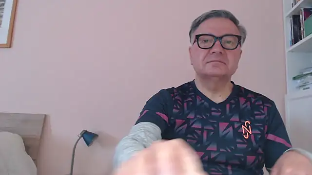 YOU6me online show from February 2026 08:58:01 AM