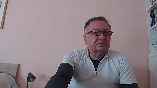 YOU6me online show from November 2025 08:48:02 AM