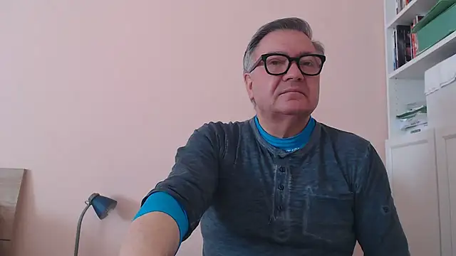 YOU6me online show from January 2026 09:37:02 AM